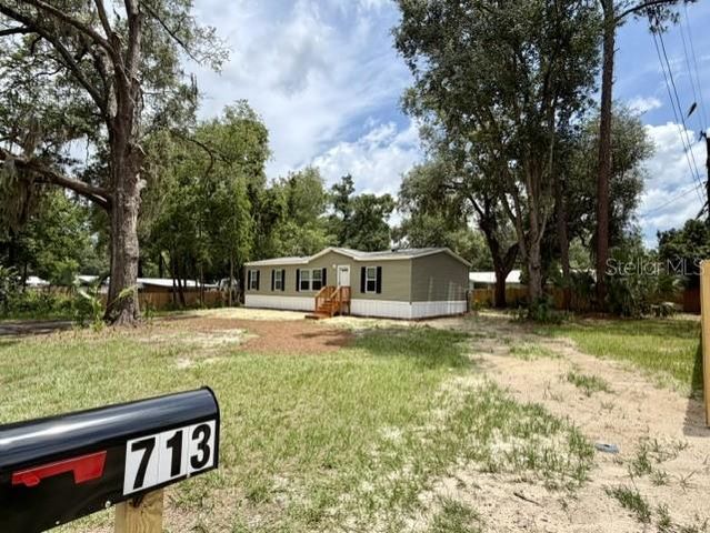 713 NE 3RD STREET, Chiefland, FL 32626