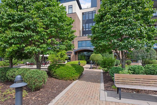 4201 Sunset Drive N308, Spring Park, MN 55384