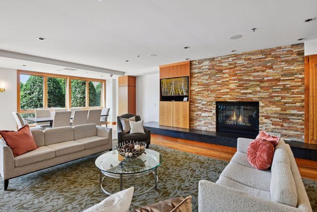 4201 Sunset Drive N308, Spring Park, MN 55384