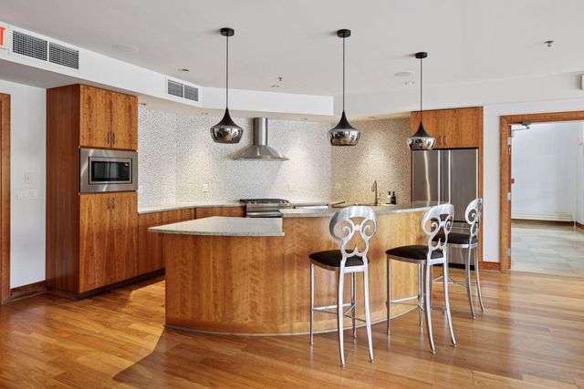 4201 Sunset Drive N308, Spring Park, MN 55384