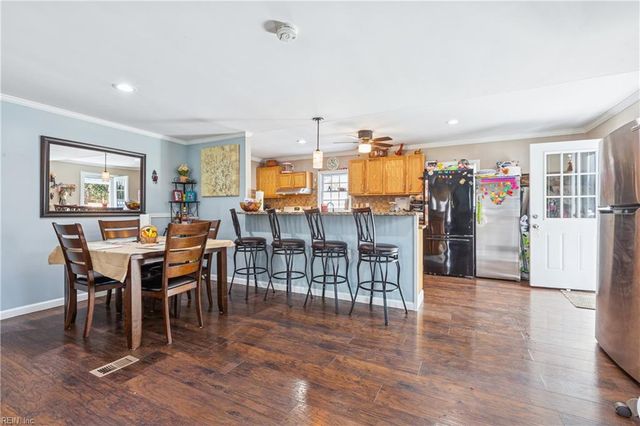 214 Woods Creek RD, Deltaville, VA 23043