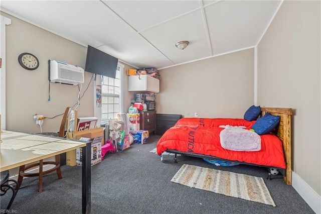 214 Woods Creek RD, Deltaville, VA 23043