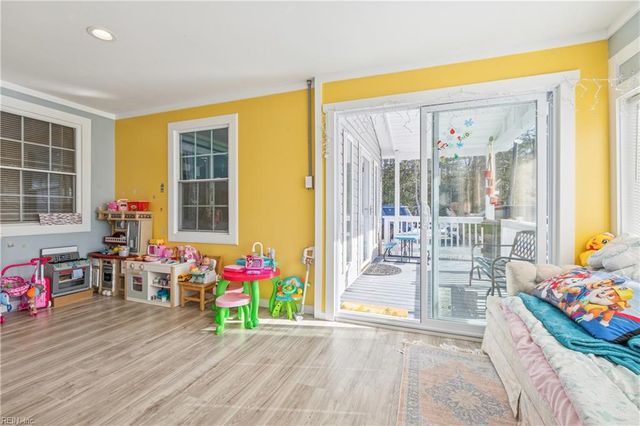 214 Woods Creek RD, Deltaville, VA 23043