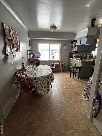16401 Almont Road, Allenton, MI 48002