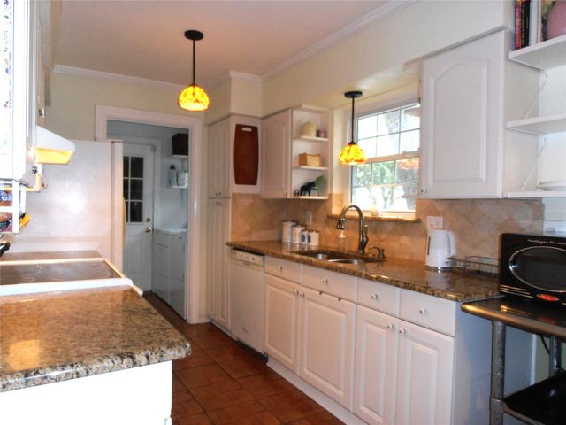 2911 Norwood Lane, Arlington, TX 76013