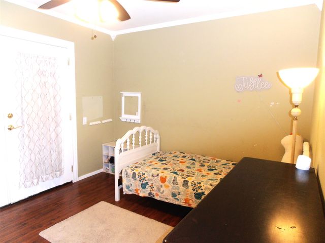 2911 Norwood Lane, Arlington, TX 76013