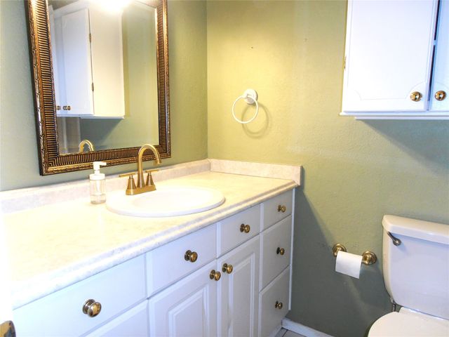 2911 Norwood Lane, Arlington, TX 76013