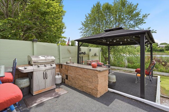 10240 Madison Street NE, Blaine, MN 55434