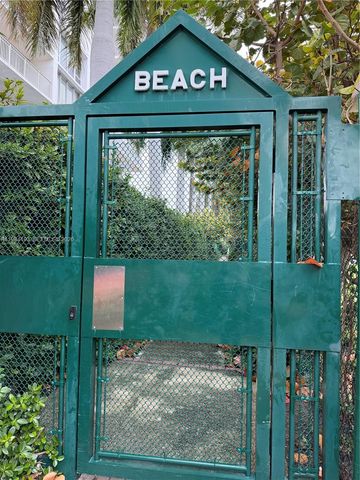 350 Grapetree Dr 410, Key Biscayne, FL 33149