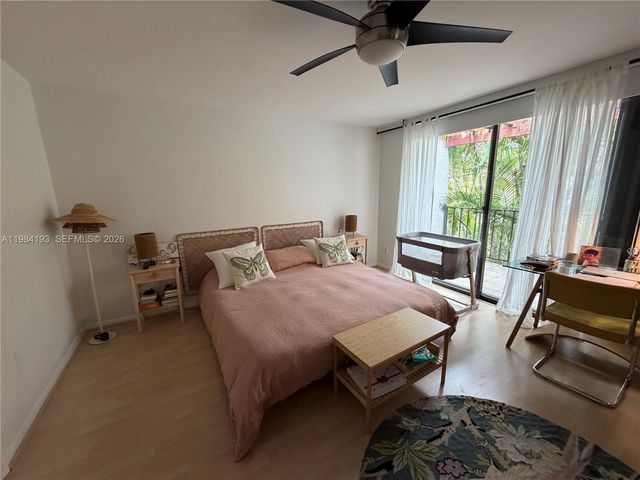 350 Grapetree Dr 410, Key Biscayne, FL 33149