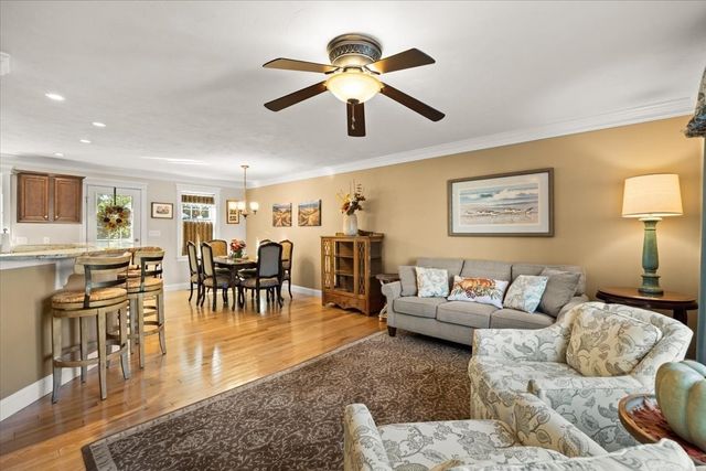 11 Cassidy Place 11, Bridgewater, MA 02324