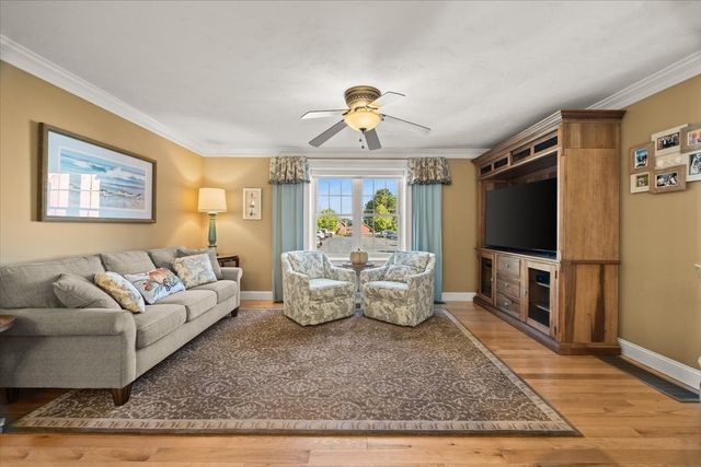 11 Cassidy Place 11, Bridgewater, MA 02324