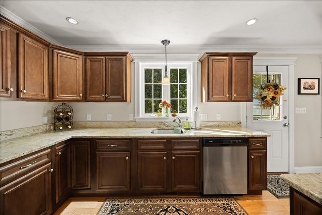 11 Cassidy Place 11, Bridgewater, MA 02324