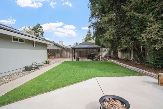 2660 Oxford Ave, Turlock, CA 95382