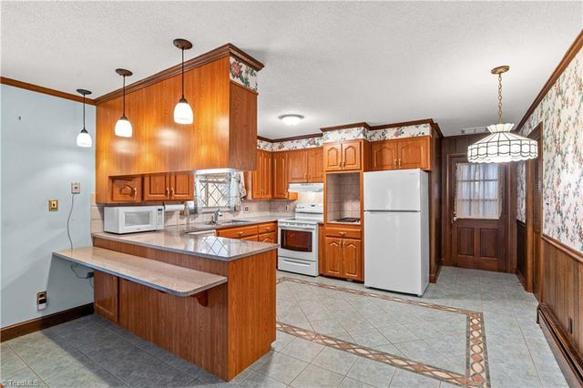 117 Fonda Road, Statesville, NC 28677