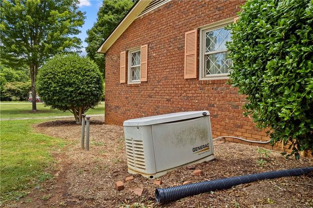 117 Fonda Road, Statesville, NC 28677