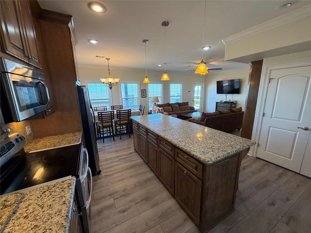 3180 Gulf Castle Drive, Crystal Beach, TX 77650