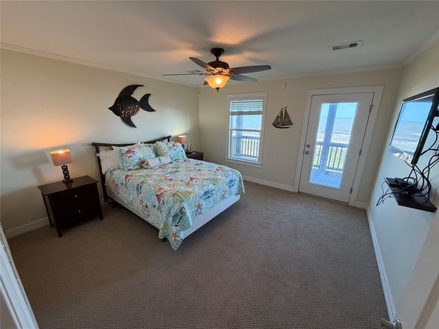 3180 Gulf Castle Drive, Crystal Beach, TX 77650