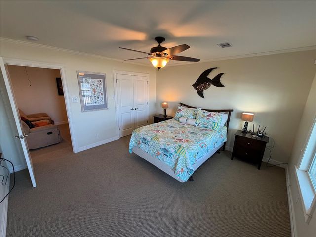 3180 Gulf Castle Drive, Crystal Beach, TX 77650