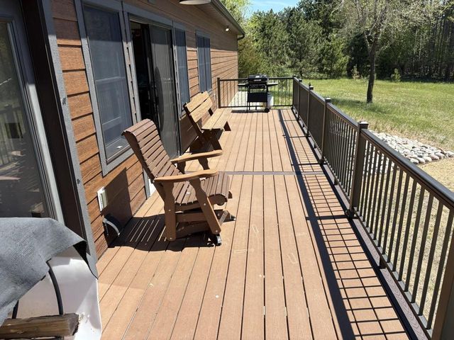920 COUNTY ROAD GH, Wild Rose, WI 54984