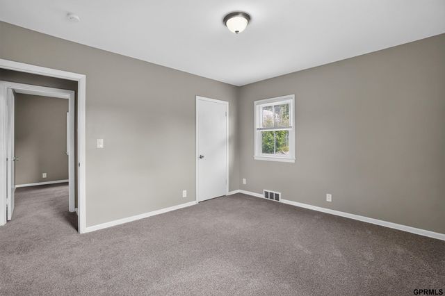 4137 N 62nd Street, Omaha, NE 68104