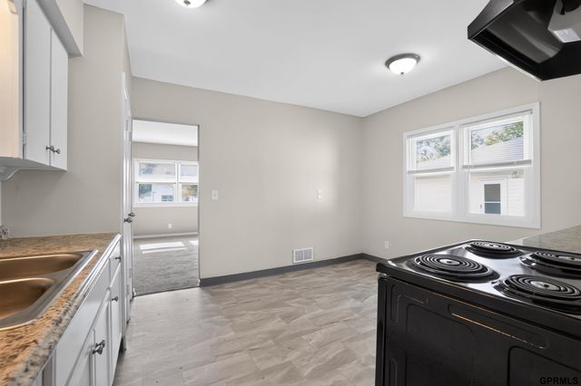 4137 N 62nd Street, Omaha, NE 68104