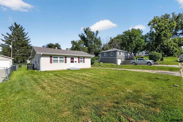 4137 N 62nd Street, Omaha, NE 68104