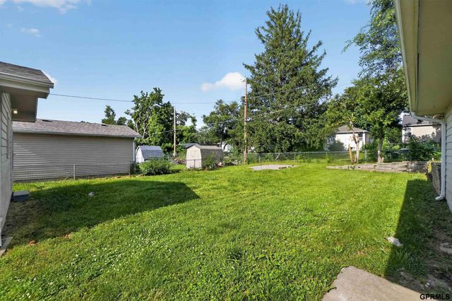 4137 N 62nd Street, Omaha, NE 68104