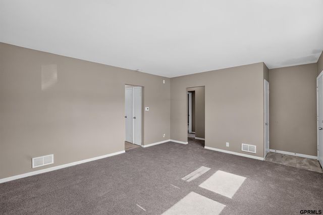 4137 N 62nd Street, Omaha, NE 68104