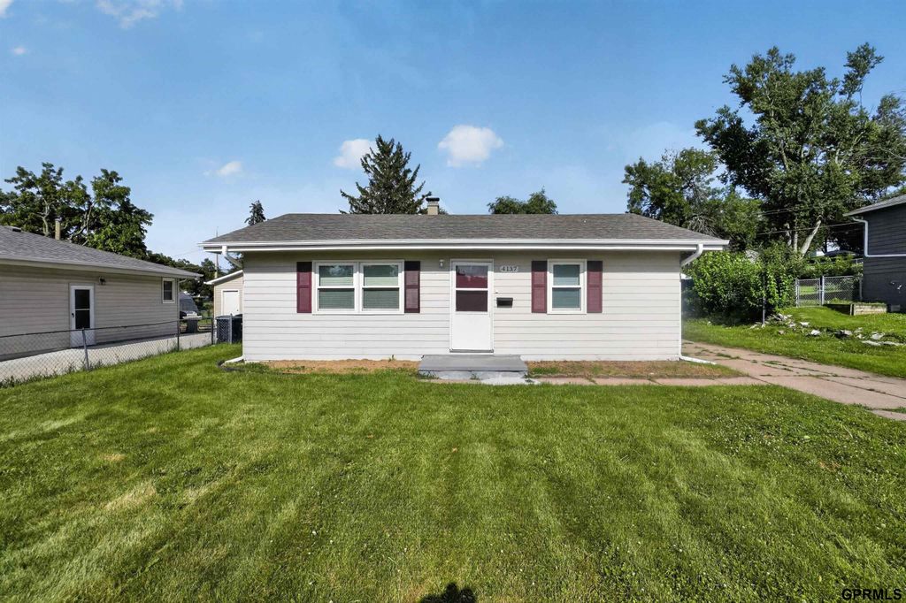 4137 N 62nd Street, Omaha, NE 68104