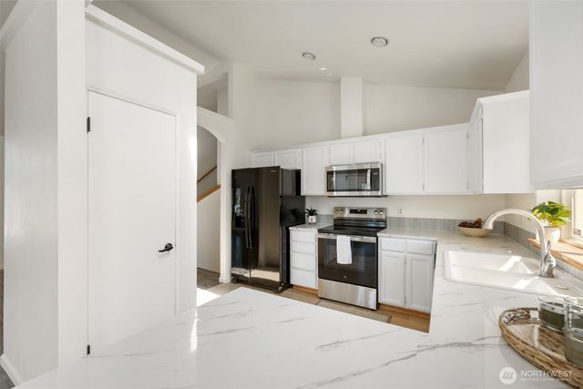 3701 Browns Point Blvd, Tacoma, WA 98422