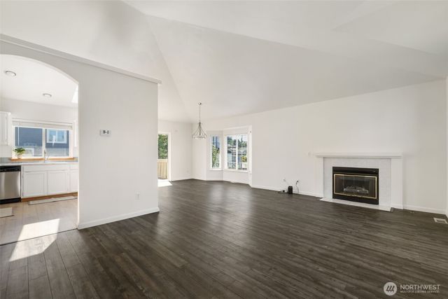 3701 Browns Point Blvd, Tacoma, WA 98422