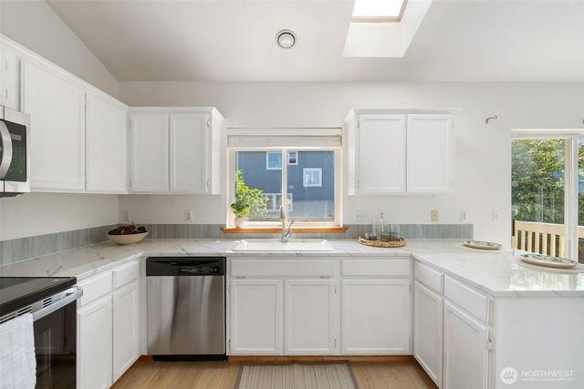 3701 Browns Point Blvd, Tacoma, WA 98422