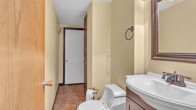 521 Prospect AVENUE, Sheboygan Falls, WI 53085