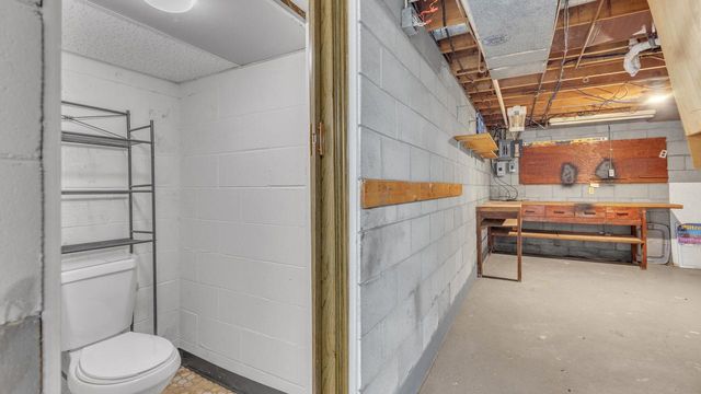 521 Prospect AVENUE, Sheboygan Falls, WI 53085