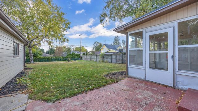 521 Prospect AVENUE, Sheboygan Falls, WI 53085