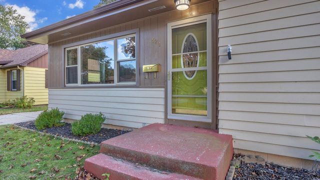 521 Prospect AVENUE, Sheboygan Falls, WI 53085