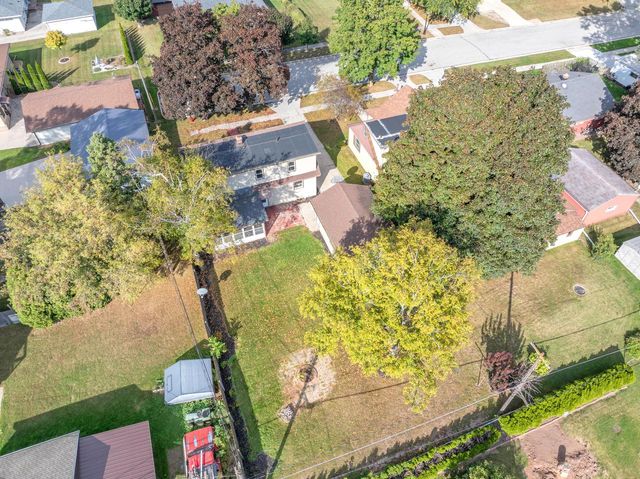 521 Prospect AVENUE, Sheboygan Falls, WI 53085