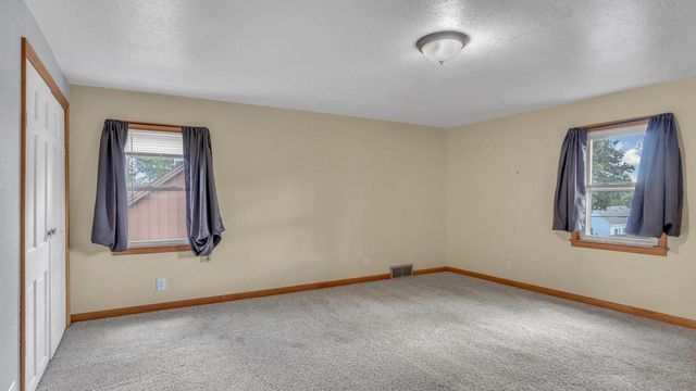 521 Prospect AVENUE, Sheboygan Falls, WI 53085