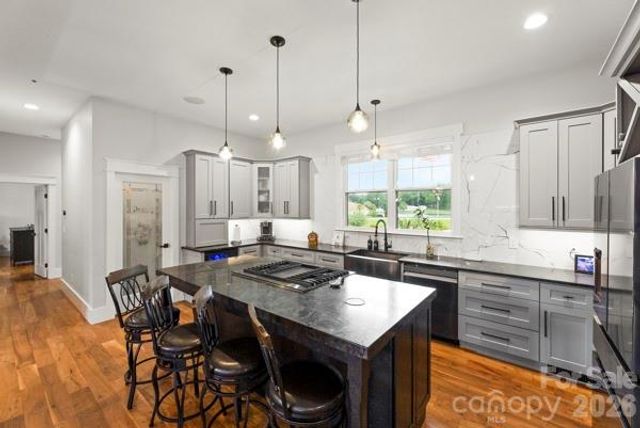 5200 Shoreview Drive, Concord, NC 28025