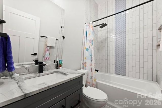5200 Shoreview Drive, Concord, NC 28025