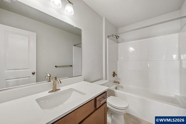 238 NW Newcastle St, Dallas, OR 97338