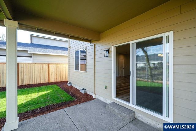 238 NW Newcastle St, Dallas, OR 97338