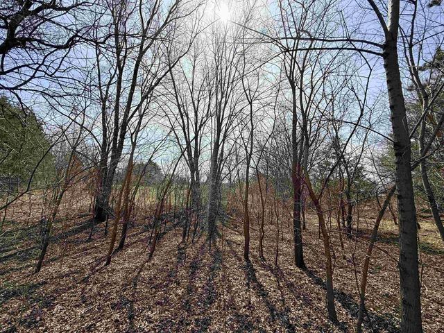 3230 S Oakhill Avenue, Janesville, WI 53546