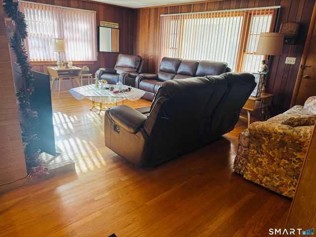 169 Moosup Pond Road, Plainfield, CT 06239