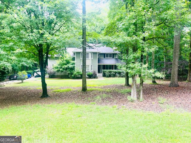 105 Flat Creek Court, Fayetteville, GA 30214
