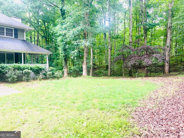 105 Flat Creek Court, Fayetteville, GA 30214