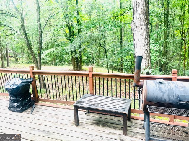 105 Flat Creek Court, Fayetteville, GA 30214