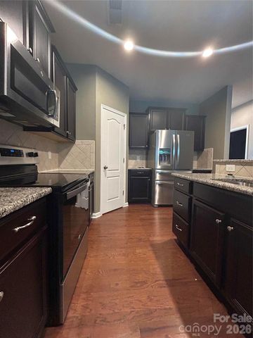 8988 Lanark Lane, Fort Mill, SC 29707