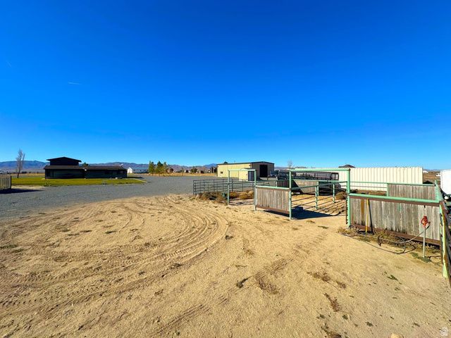 3035 S 300 E, Milford, UT 84751